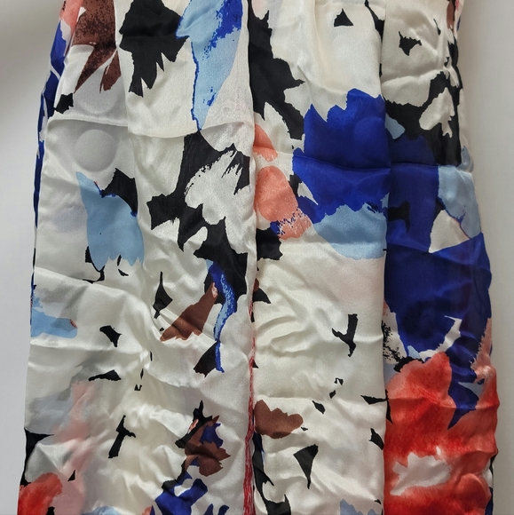 Vince Camuto Silk Floral Water Color  Scarf Wrap BEAUTIFUL AUP MARINE BLUE - Picture 3 of 4